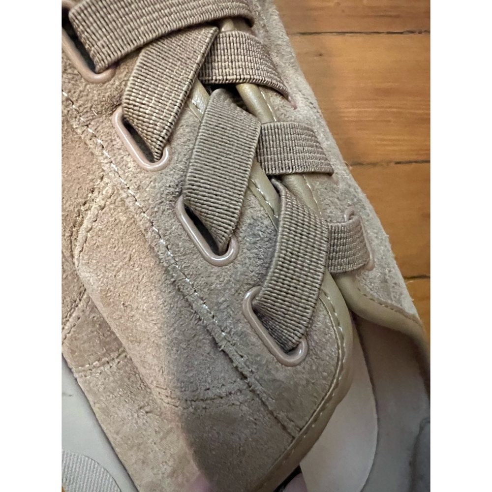 Vionic Sunny Jean Tan Suede Sneaker, size 6 - Picture 5 of 6